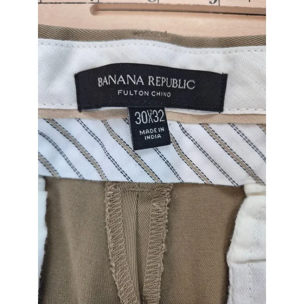 Banana Republic Fulton Rapid Movement Chino Pants Mens Khaki 30x32